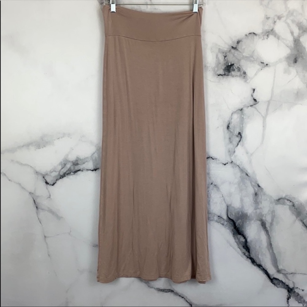 4/$25 ♻️♻️ charlotte Russe Maxi Skirt
